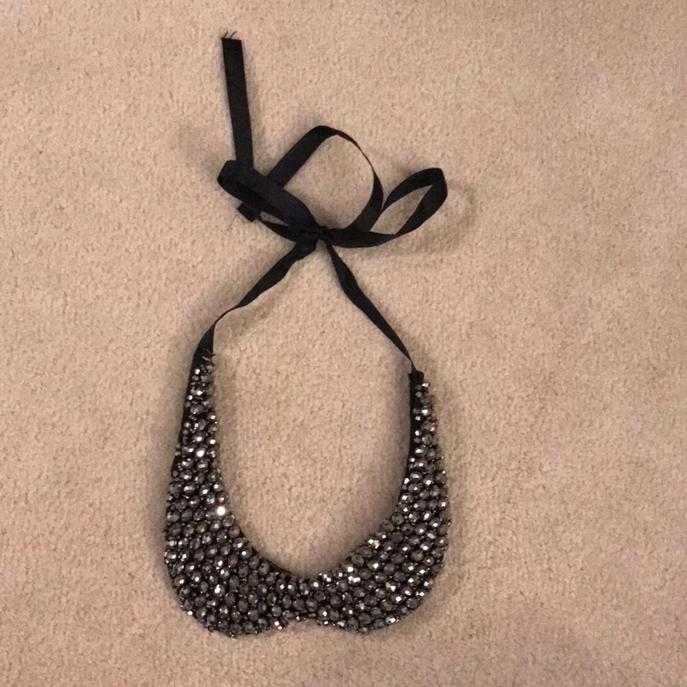 BEADED BIB NECKLACE - Picture 1 of 1